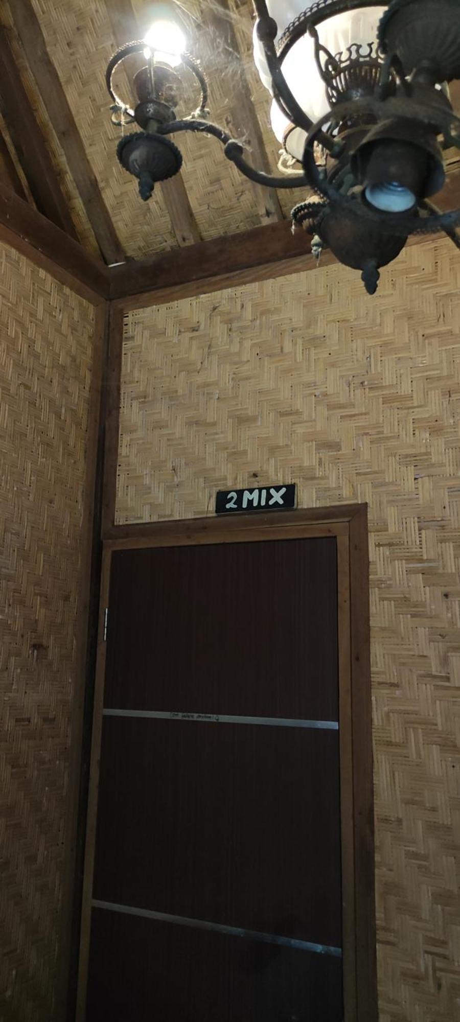 הוסטל קוטה לומבוק Da Housetel Kuta מראה חיצוני תמונה